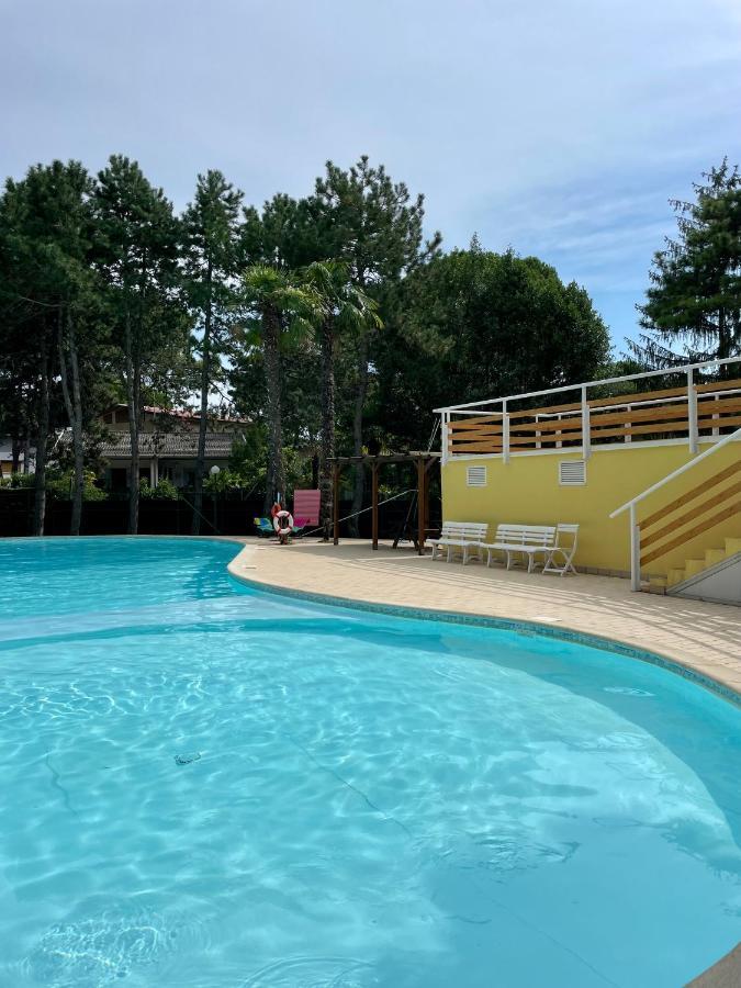 Villa Residenza Mayla Lignano Sabbiadoro Exterior foto